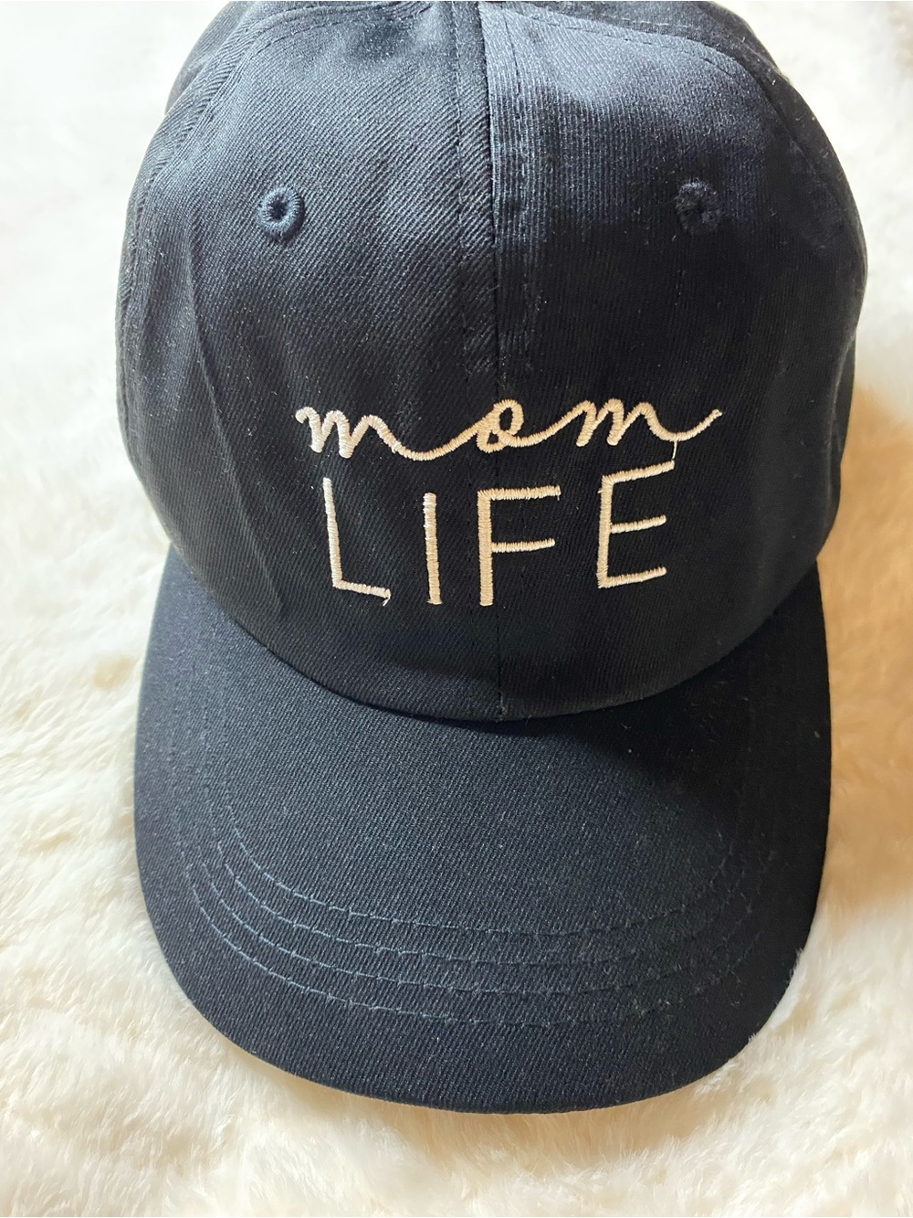Mom Life Black Embroidered Adjustable Womenโs Baseball Cap